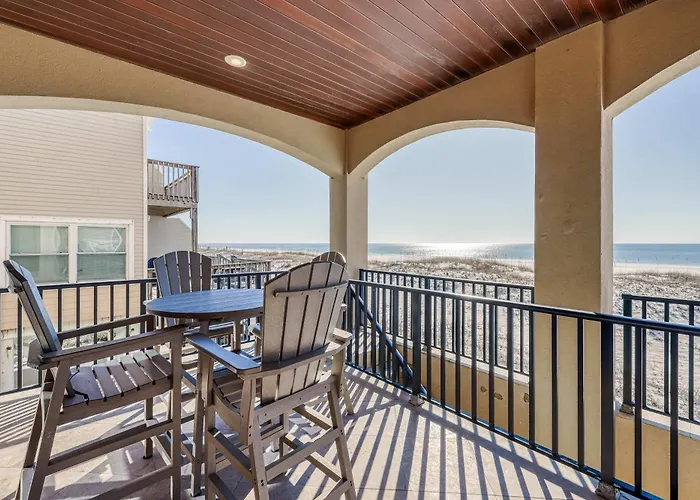 Holiday home Luxurious Gulf-front W Direct Access Close To Shops & Dining